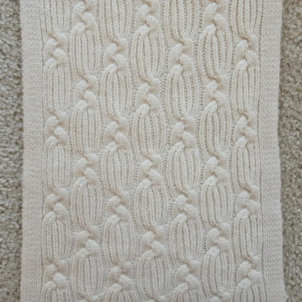 NWOT Nordstrom Cashmere Cable Scarf